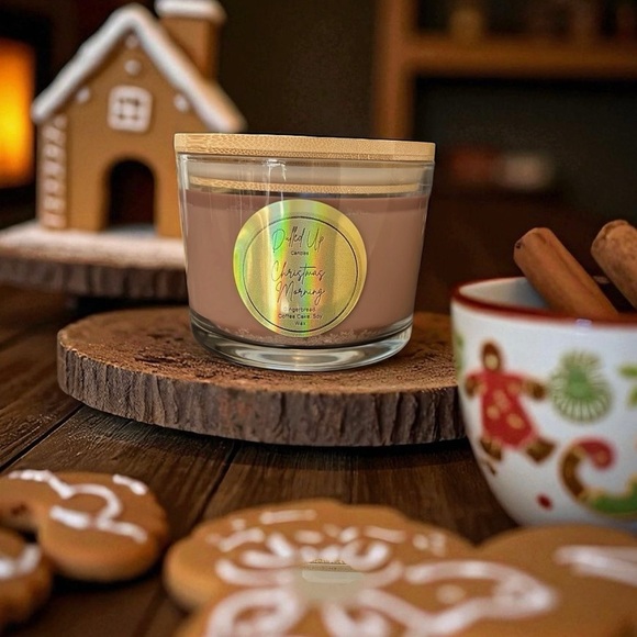 16oz Christmas Morning- Gingerbread Coffee Cake Scented Soy Wax Candle - Picture 1 of 4